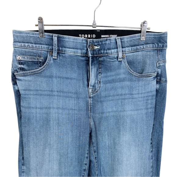 Torrid Bombshell Straight Jeans sz 16R High Rise Stretch Blue Denim 16 Regular - Picture 3 of 10